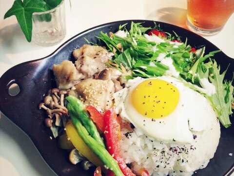 簡単美味しい☆鶏肉としめじの柚子胡椒炒め♪カフェ飯